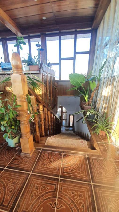 Kristall Hotel بوستيري المظهر الخارجي الصورة