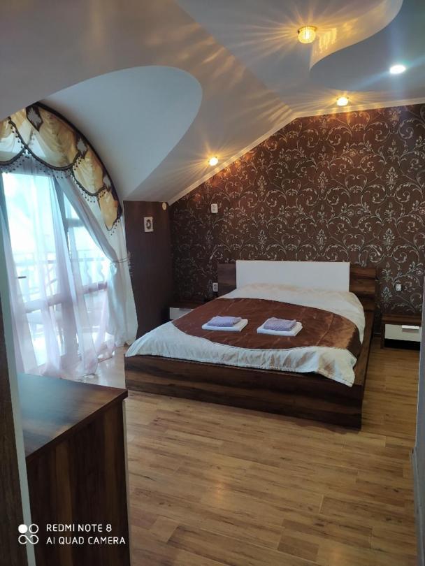 Kristall Hotel بوستيري المظهر الخارجي الصورة